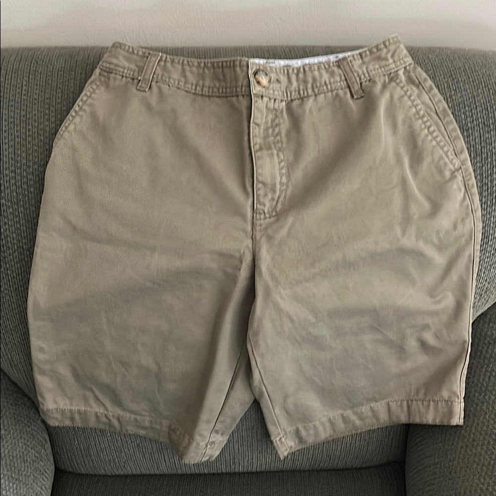 Liz Claiborne Petite 10 Olive Bermuda Shorts Cotton Twill